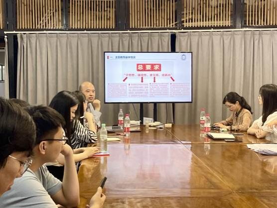 2b3bfd41da3fa3afb35070d2e5a5c14